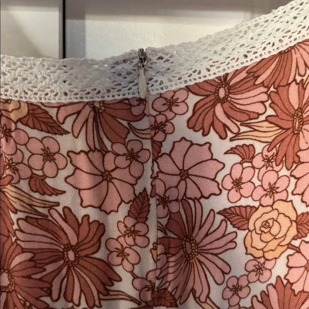 Floral Maxi Dress in Red and White - Picture 4 of 5